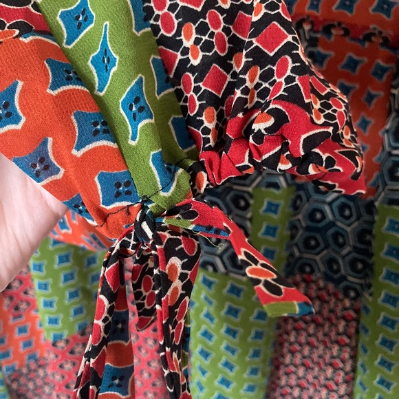 Walter Baker Tie Neck Blouse - Picture 5 of 7